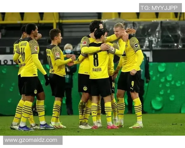 拜仁慕尼黑大胜多特蒙德，力压对手夺取胜利