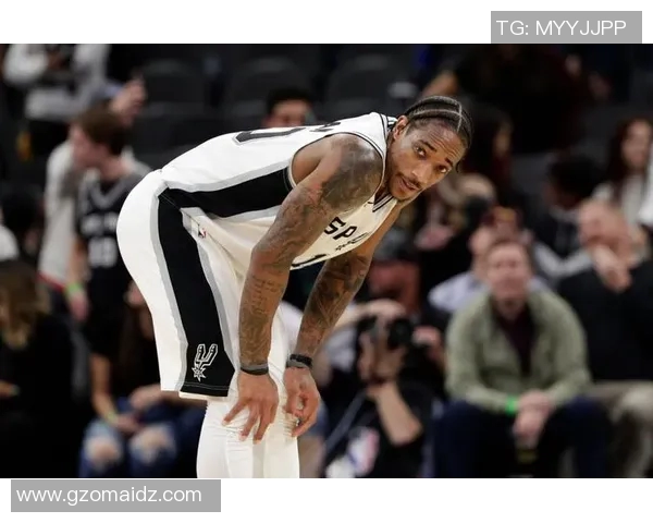 马刺球星德罗赞膝盖受伤，或将缺席数场比赛