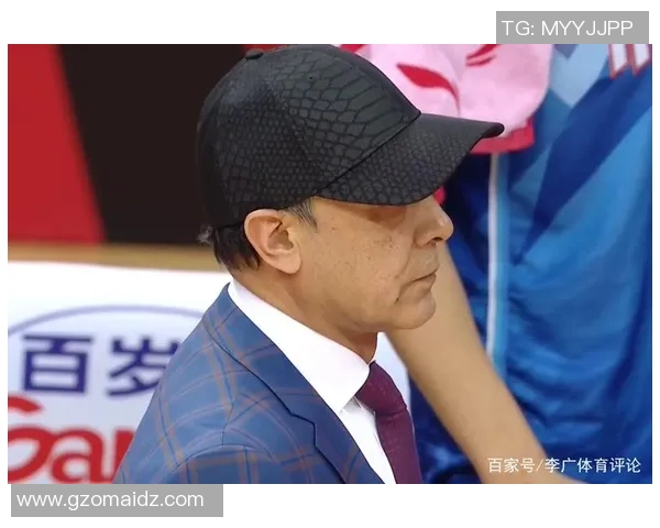 新疆队26号球员鲁吐布拉表现抢眼被誉为新一代球场新星