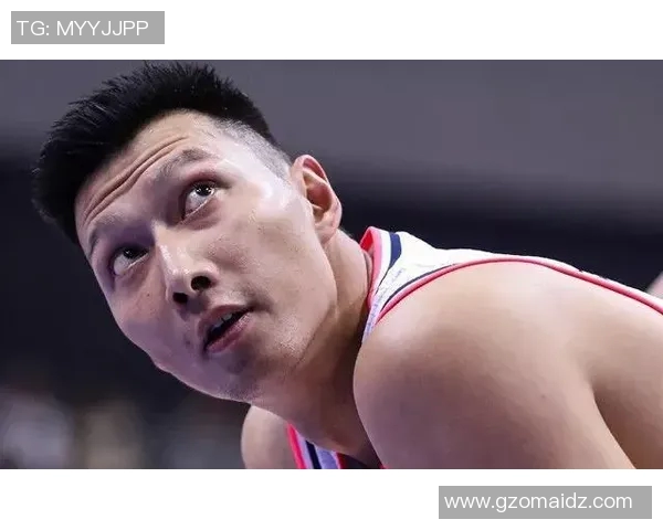 易建联受伤退出比赛，球迷担心其赛季命运