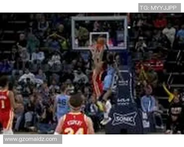 老鹰战胜灰熊，特雷扬-杨疯狂砍下40分，点燃全场激情！